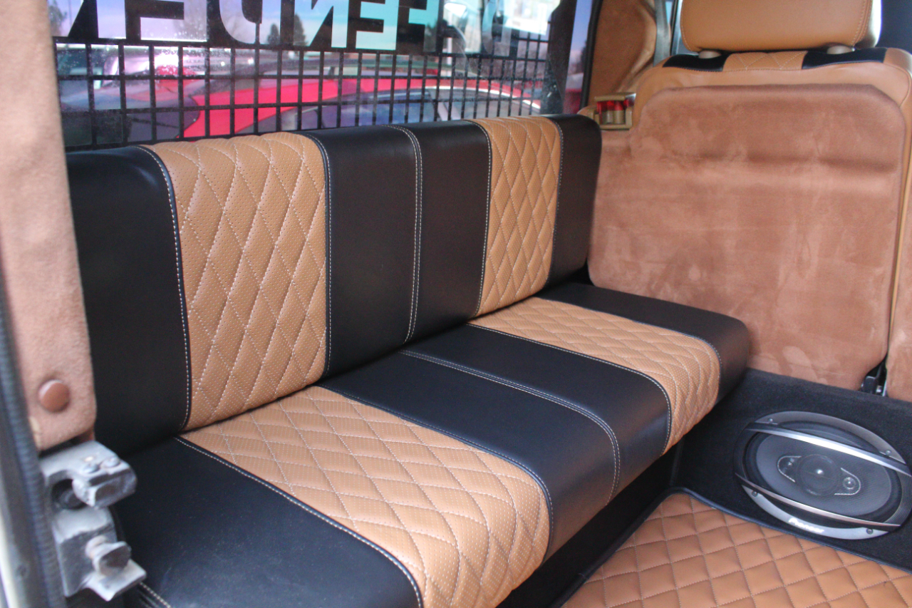 Land Rover Defender  1996