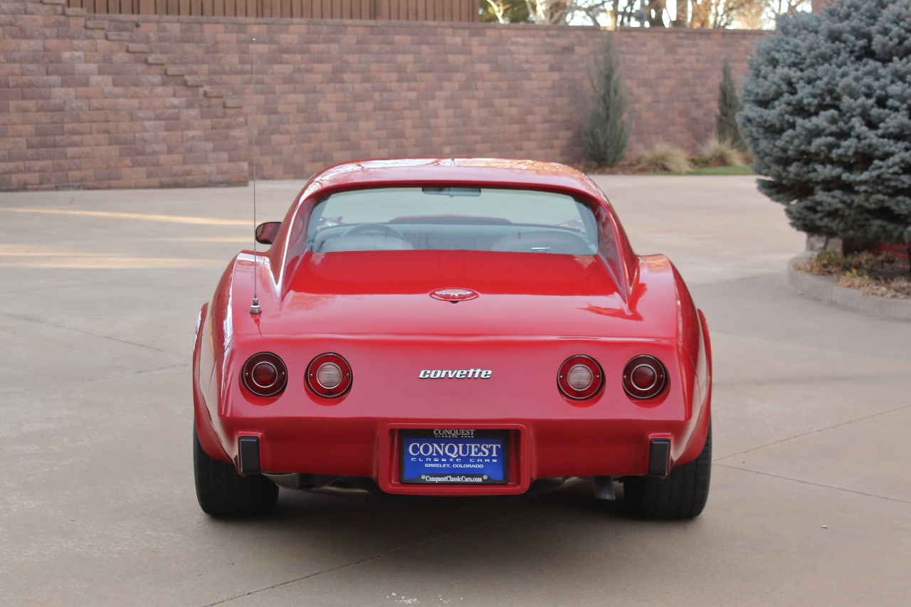 Chevrolet Corvette  1977