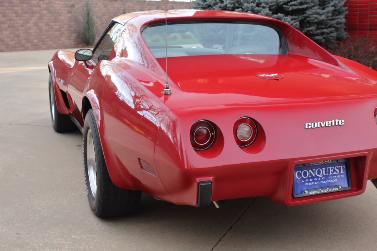 Chevrolet Corvette  1977