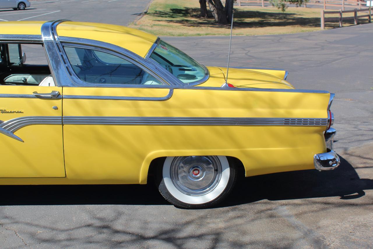 Ford Crown Victoria  1956