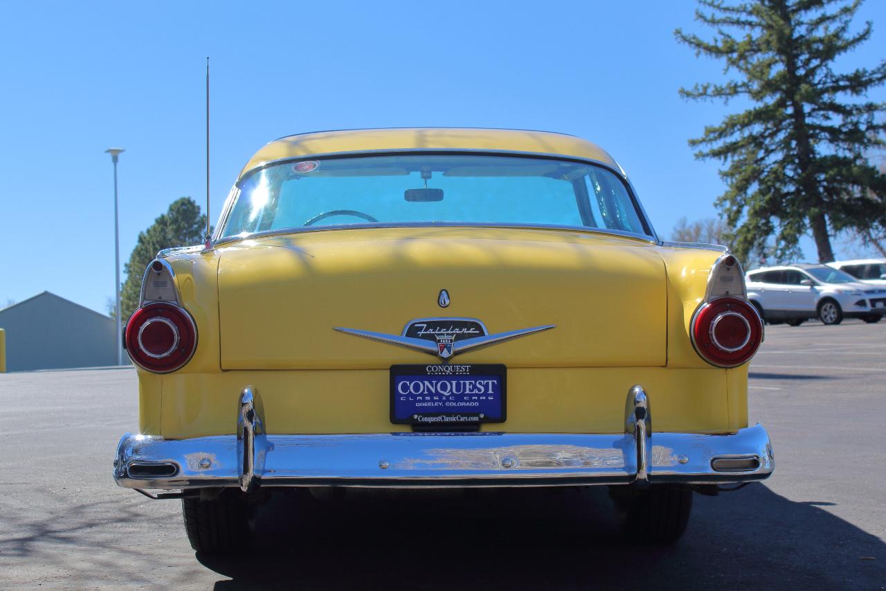 Ford Crown Victoria  1956