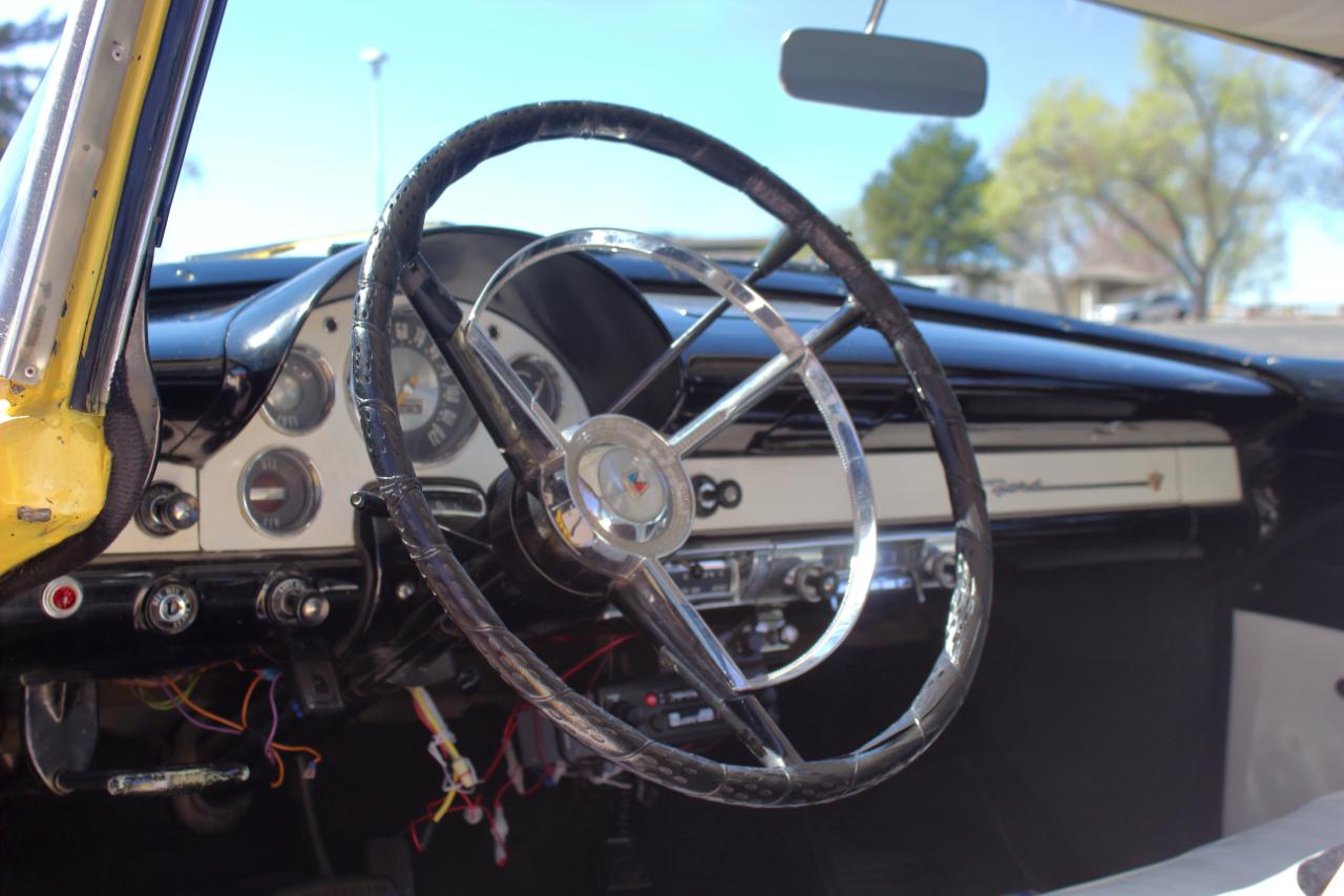 Ford Crown Victoria  1956