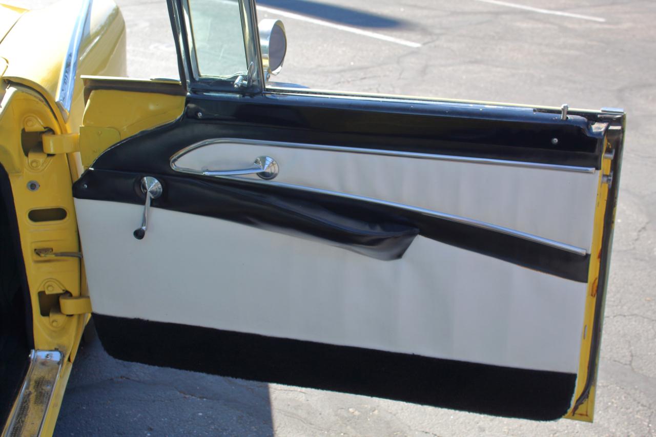 Ford Crown Victoria  1956