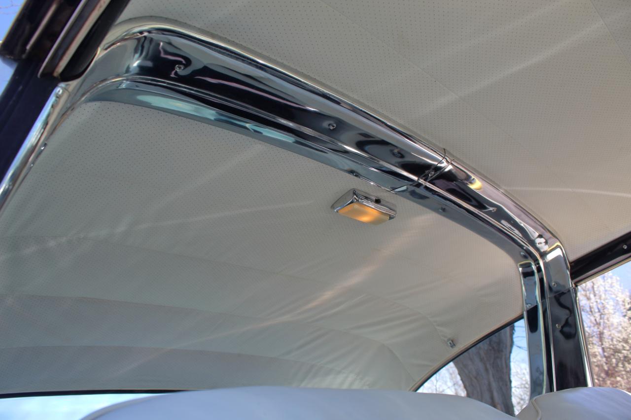 Ford Crown Victoria  1956