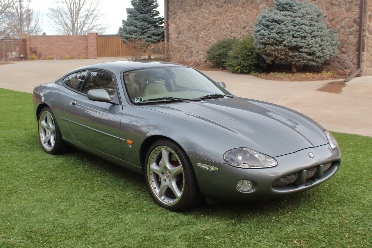 Jaguar XK-Series XKR Coupe 2003