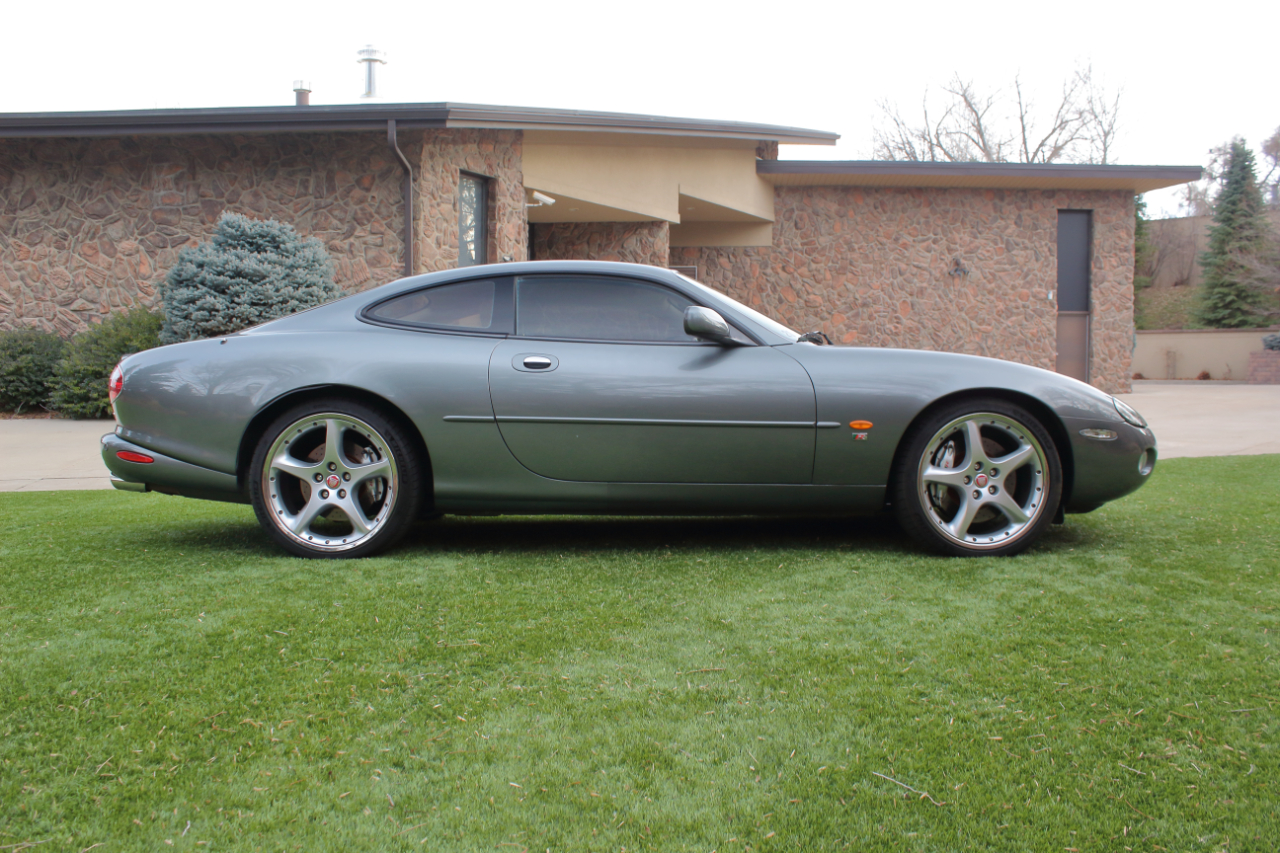 Jaguar XK-Series XKR Coupe 2003