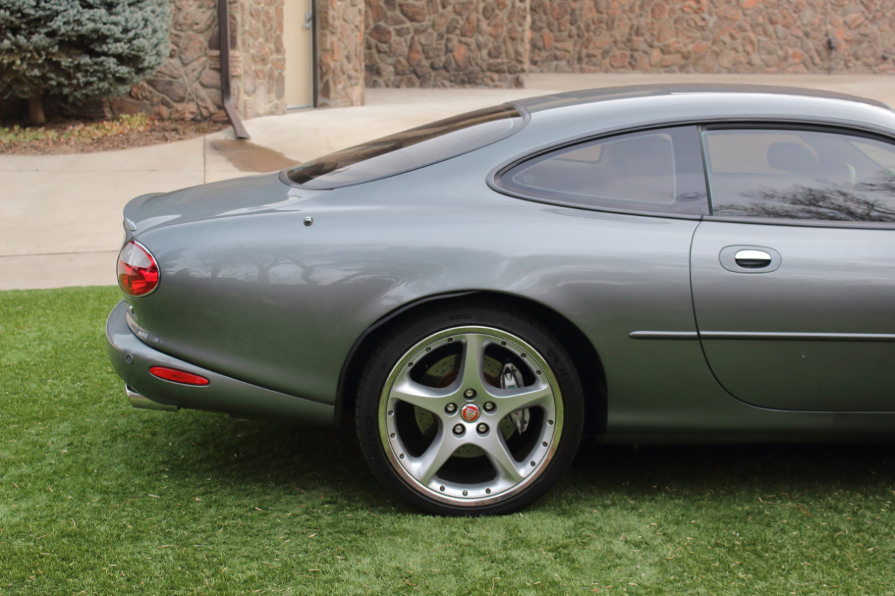 Jaguar XK-Series XKR Coupe 2003