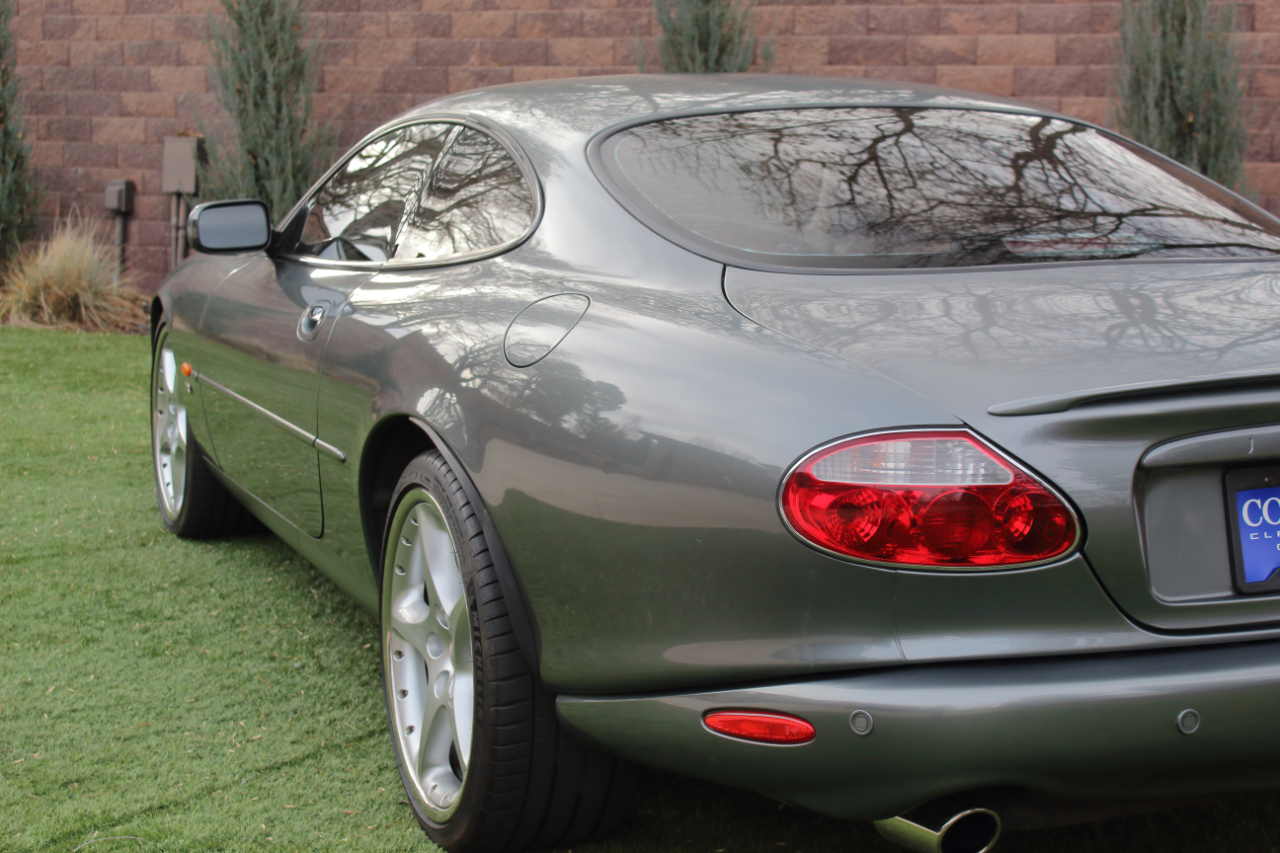 Jaguar XK-Series XKR Coupe 2003