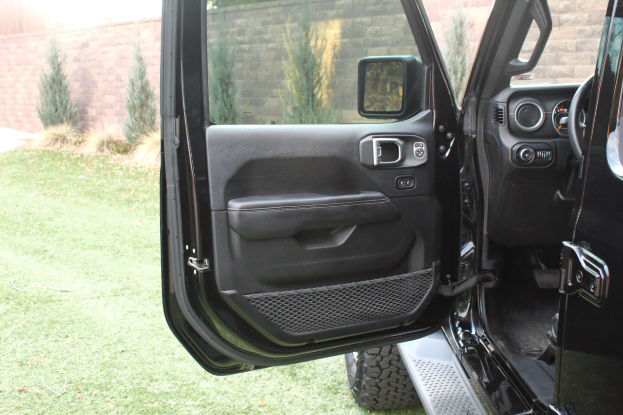 Jeep Wrangler Unlimited Sahara 2018