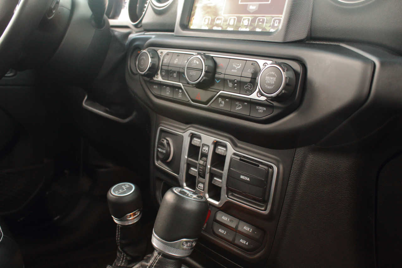 Jeep Wrangler Unlimited Sahara 2018