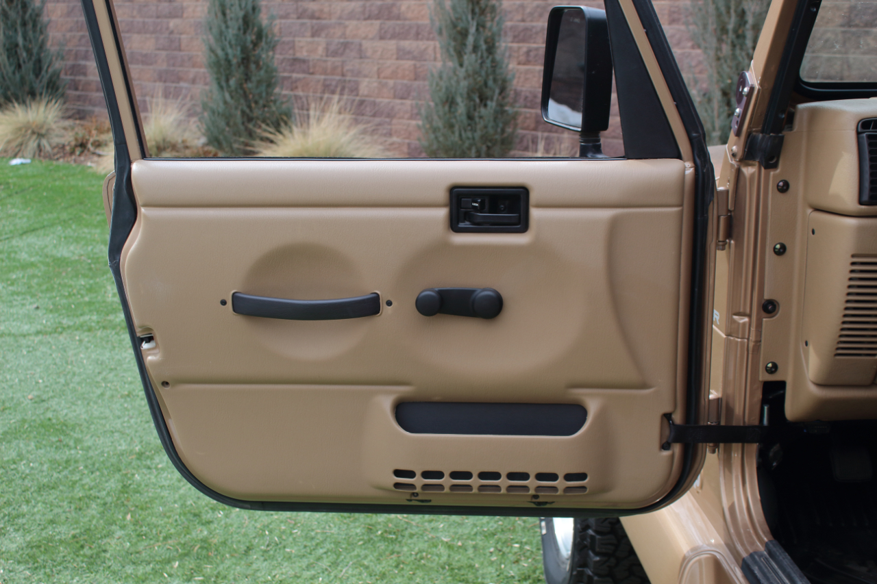 Jeep Wrangler Sahara 1999