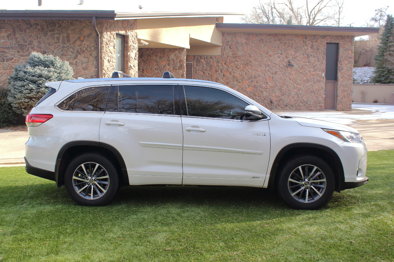 Toyota Highlander Hybrid XLE AWD 2017