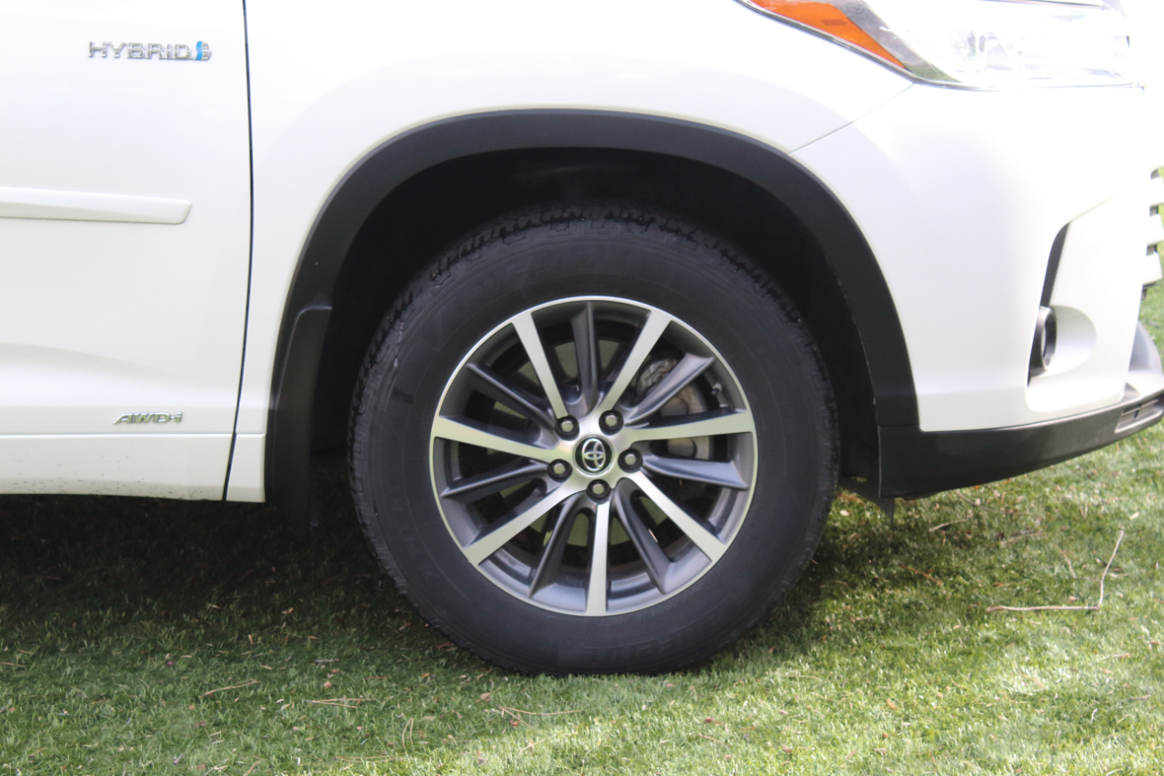 Toyota Highlander Hybrid XLE AWD 2017