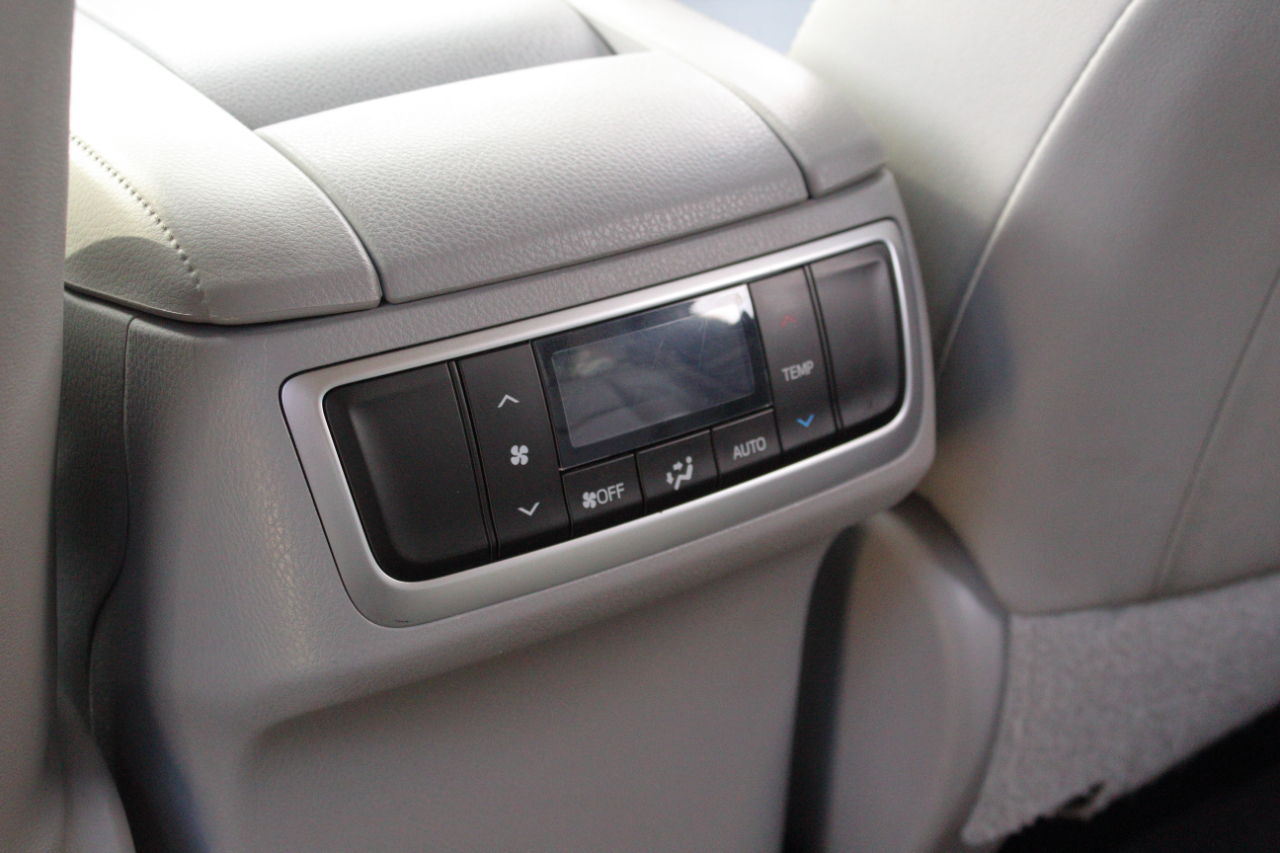 Toyota Highlander Hybrid XLE AWD 2017