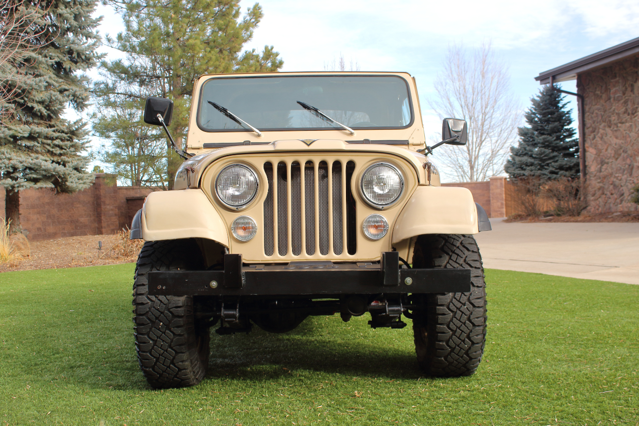 Jeep CJ-7  1979