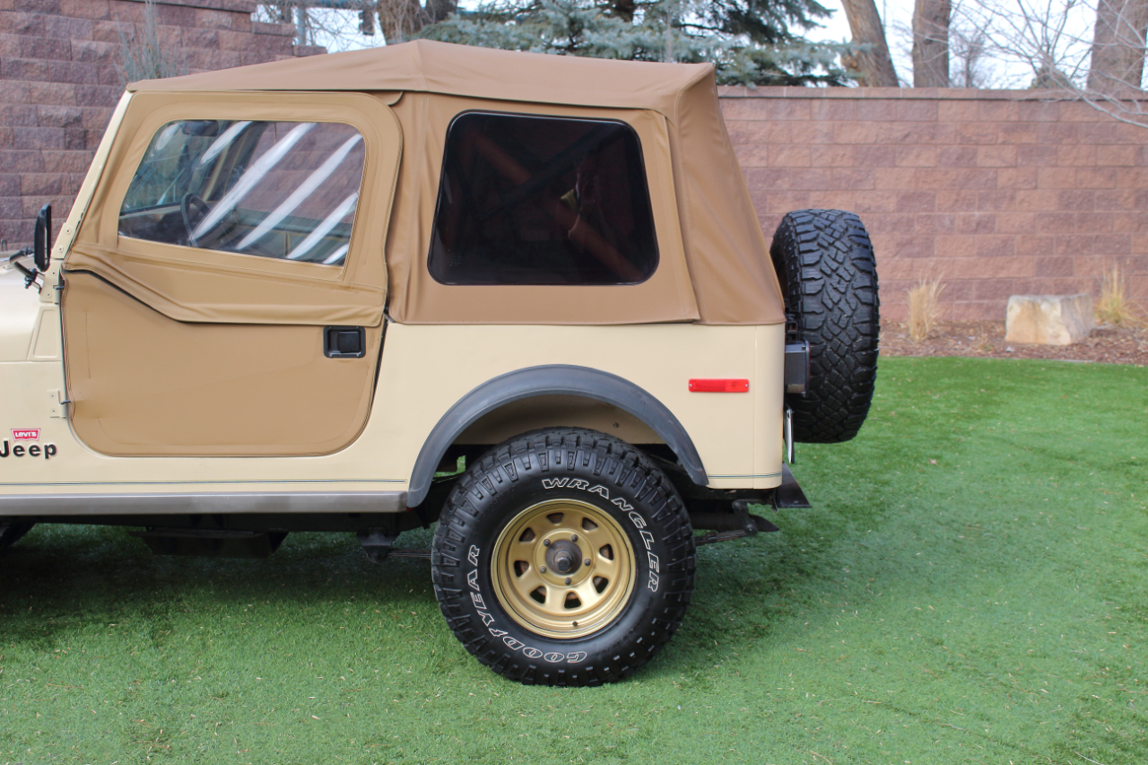 Jeep CJ-7  1979