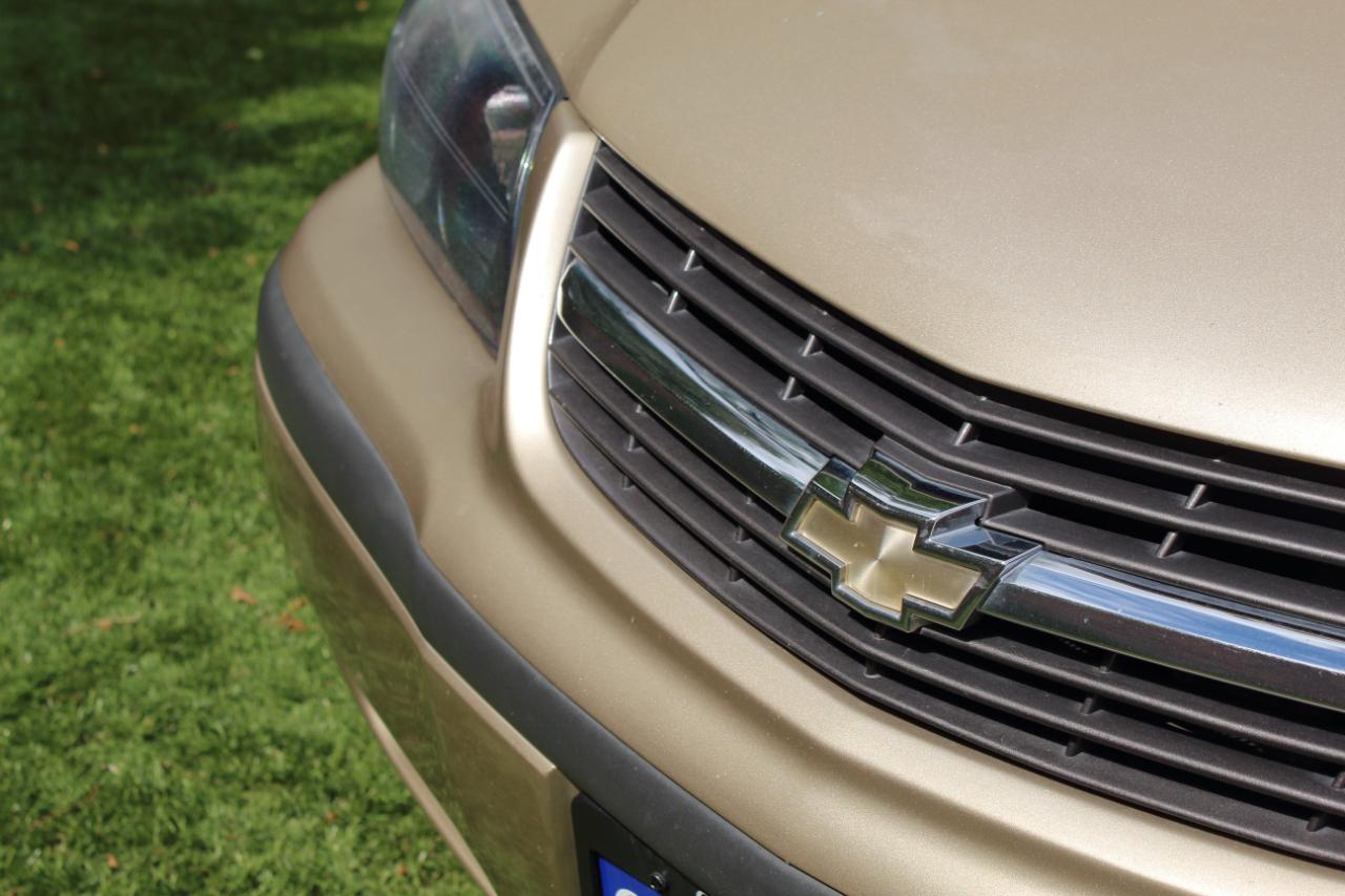Chevrolet Impala Base 2005