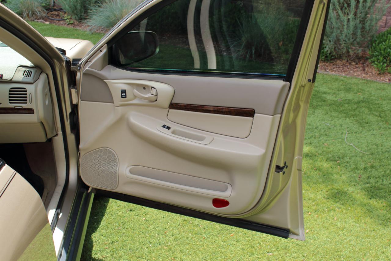 Chevrolet Impala Base 2005