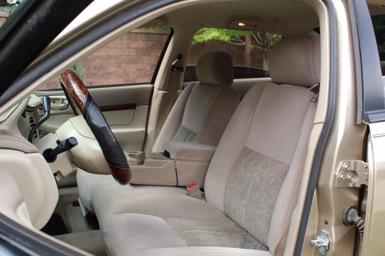 Chevrolet Impala Base 2005