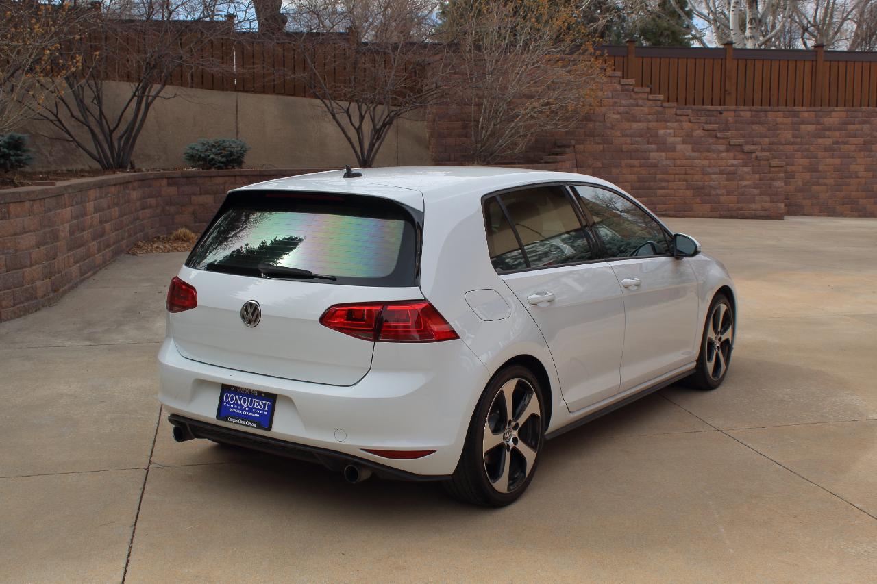 Volkswagen Golf GTI S 6A 4-Door 2017