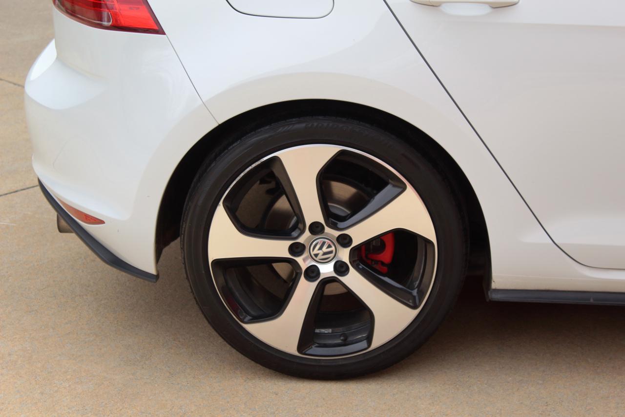 Volkswagen Golf GTI S 6A 4-Door 2017