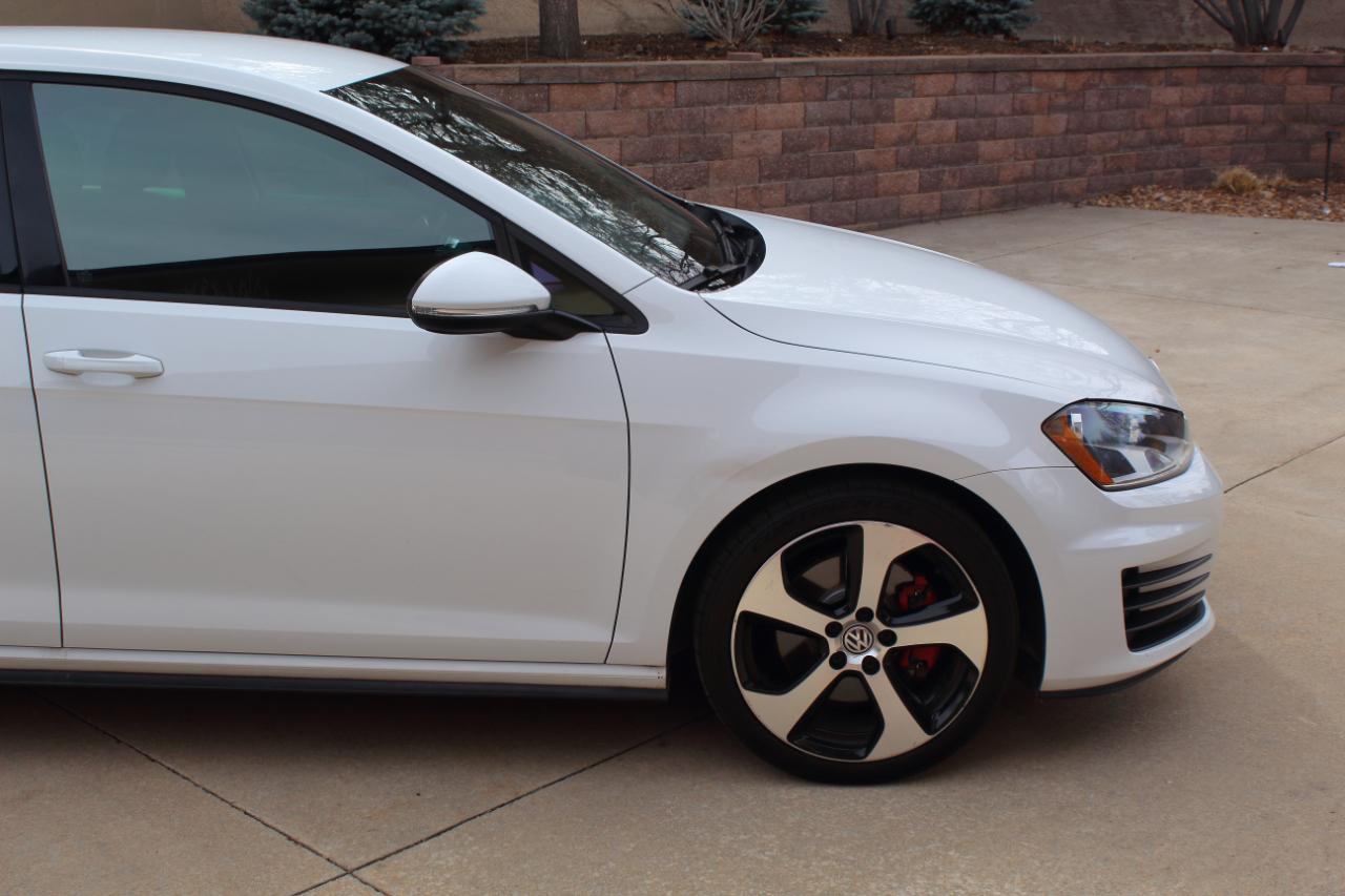 Volkswagen Golf GTI S 6A 4-Door 2017