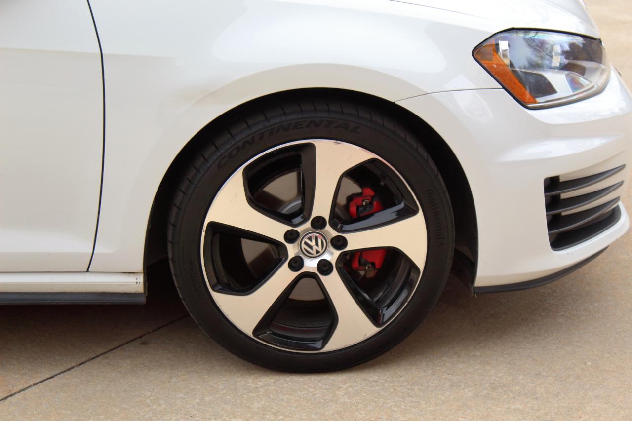 Volkswagen Golf GTI S 6A 4-Door 2017