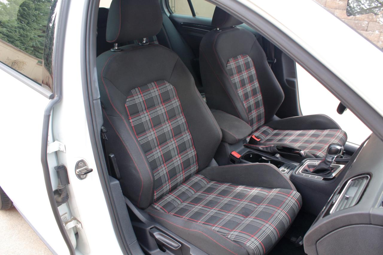 Volkswagen Golf GTI S 6A 4-Door 2017