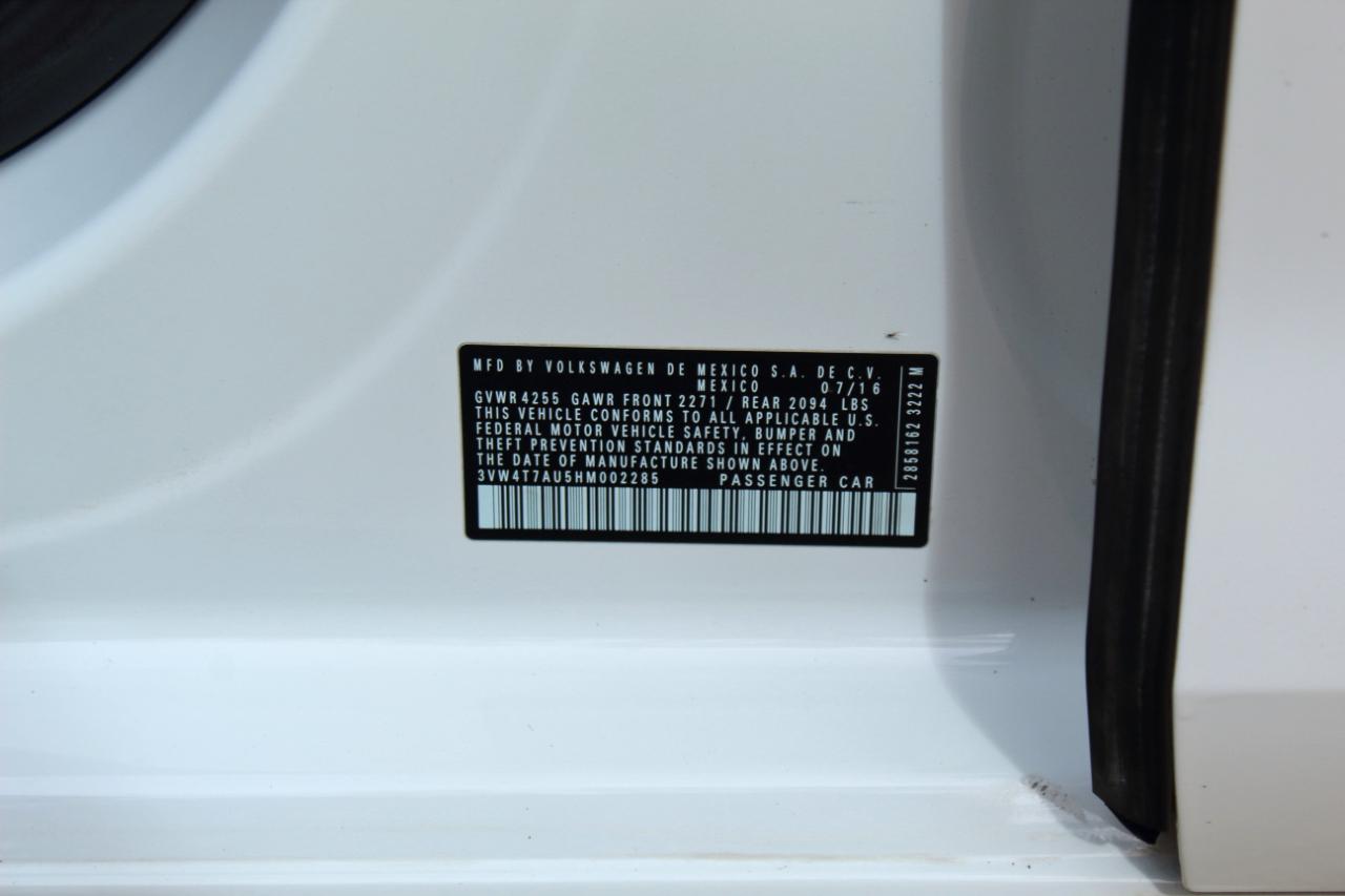 Volkswagen Golf GTI S 6A 4-Door 2017