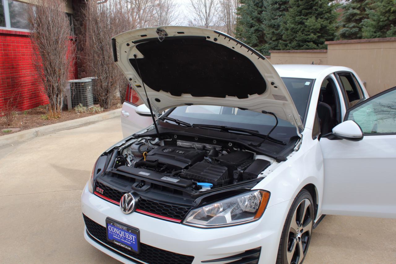 Volkswagen Golf GTI S 6A 4-Door 2017