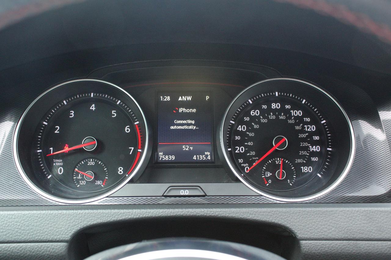 Volkswagen Golf GTI S 6A 4-Door 2017