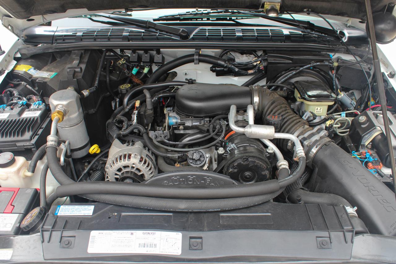 GMC Jimmy SL 4-Door 4WD 1997