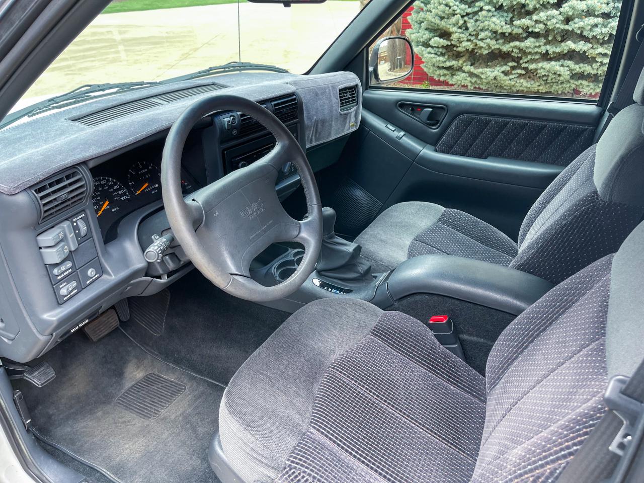 GMC Jimmy SL 4-Door 4WD 1997