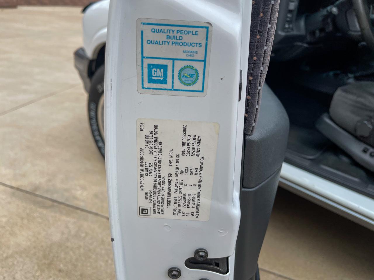 GMC Jimmy SL 4-Door 4WD 1997