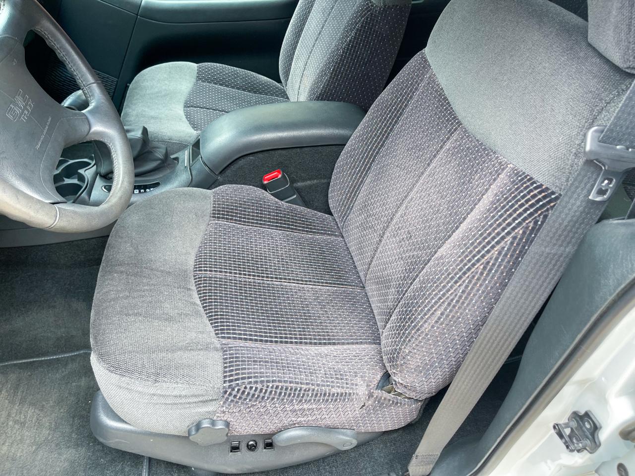 GMC Jimmy SL 4-Door 4WD 1997