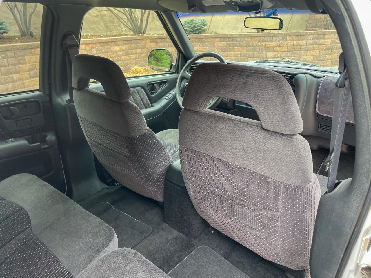 GMC Jimmy SL 4-Door 4WD 1997