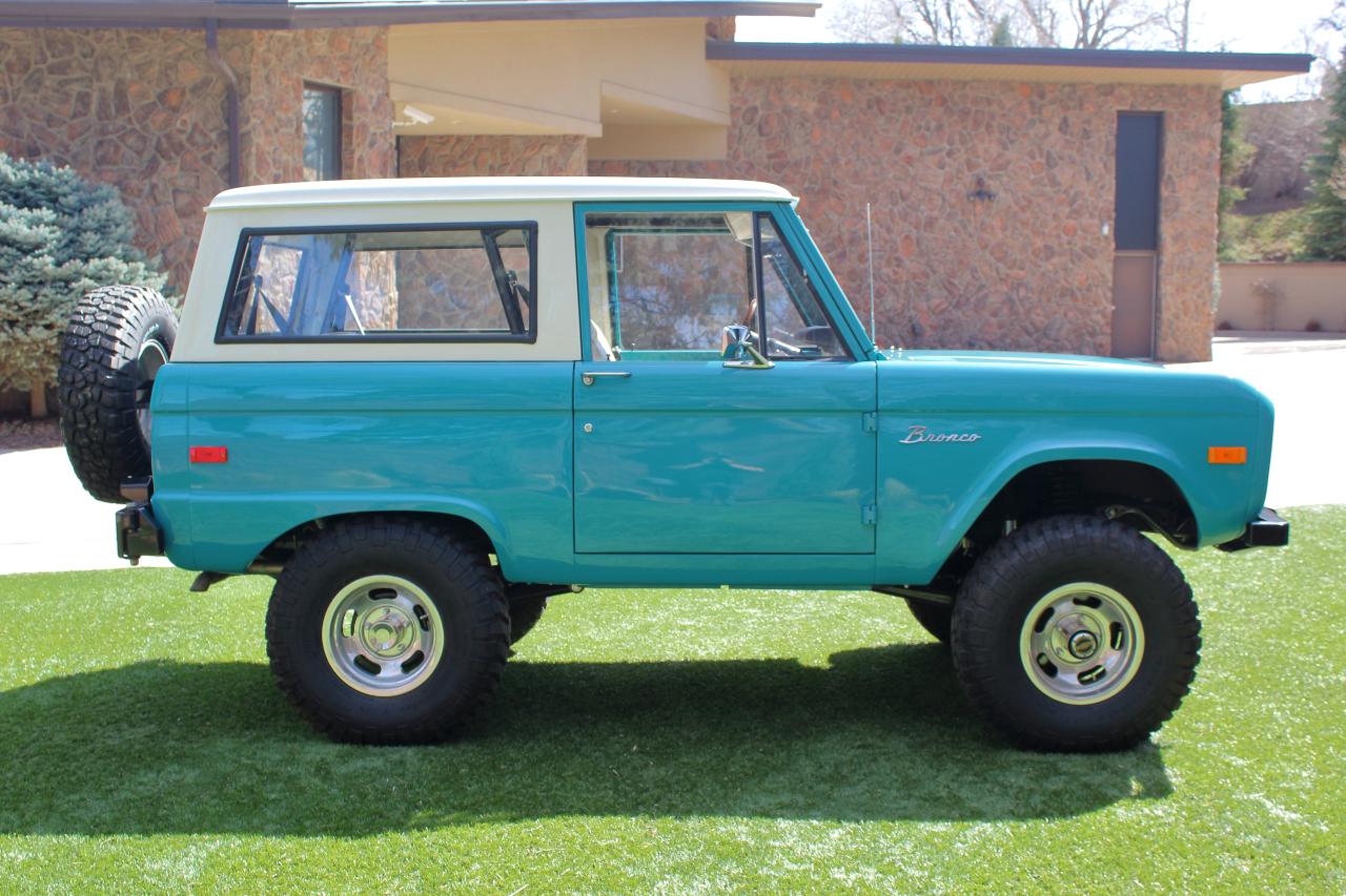 Ford Bronco  1974