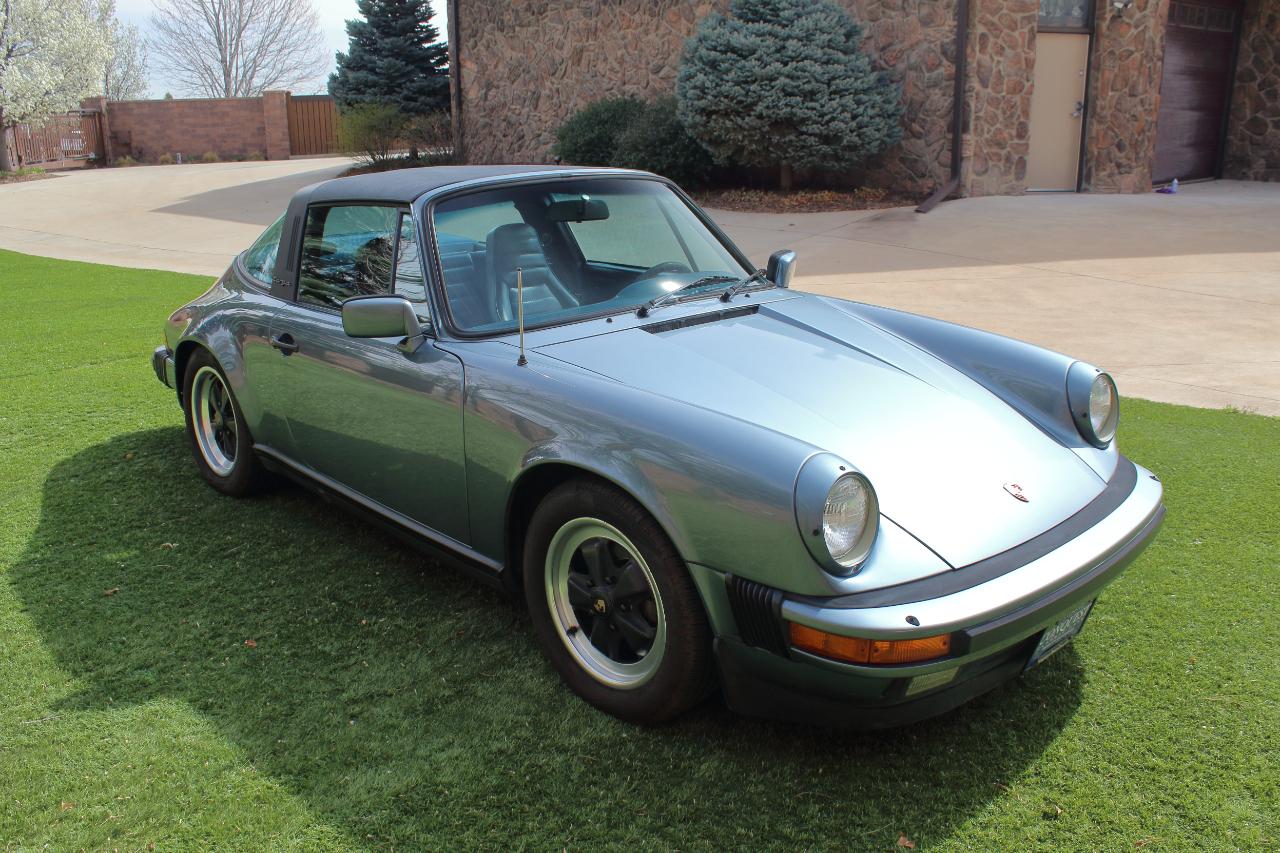 Porsche 911 Carrera 1984