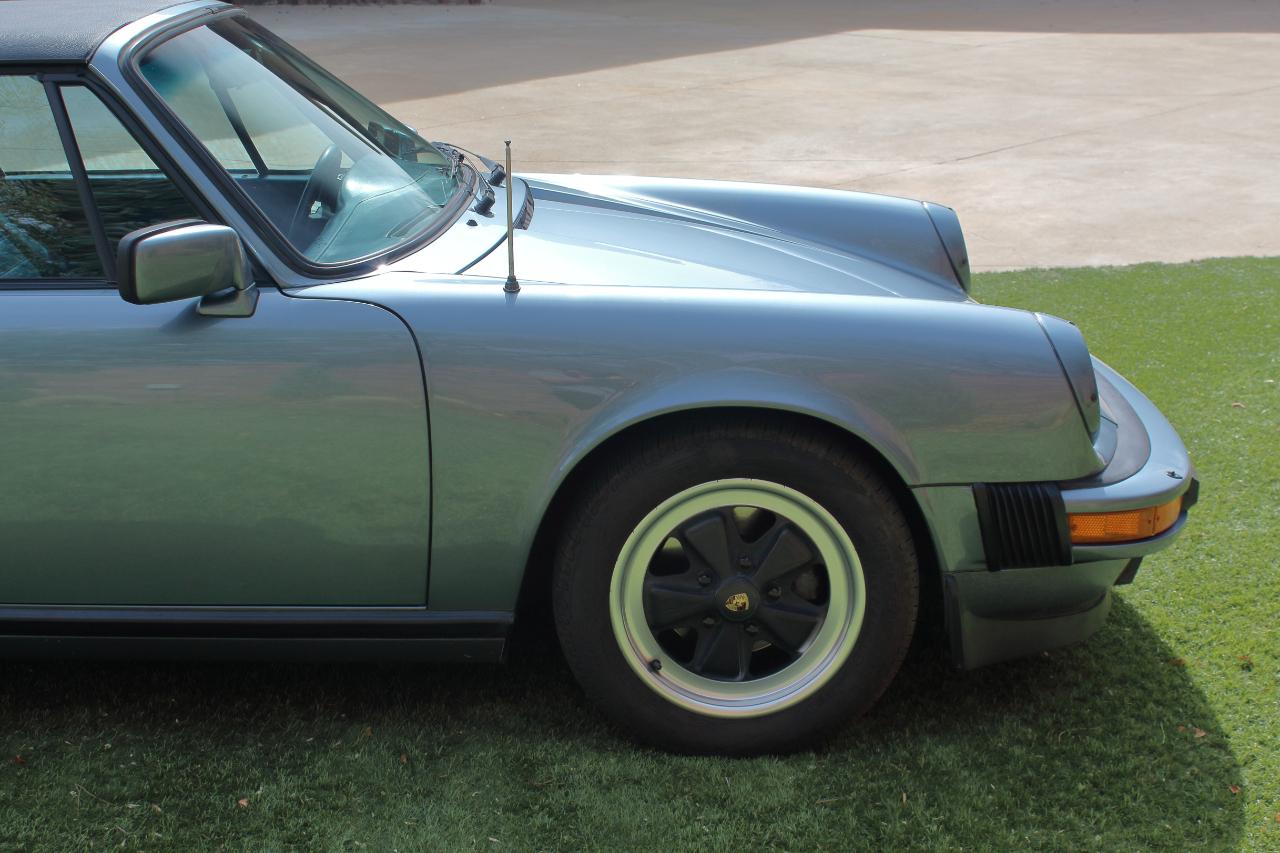 Porsche 911 Carrera 1984