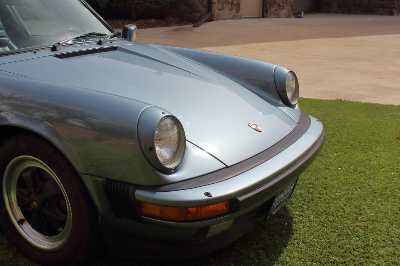 Porsche 911 Carrera 1984