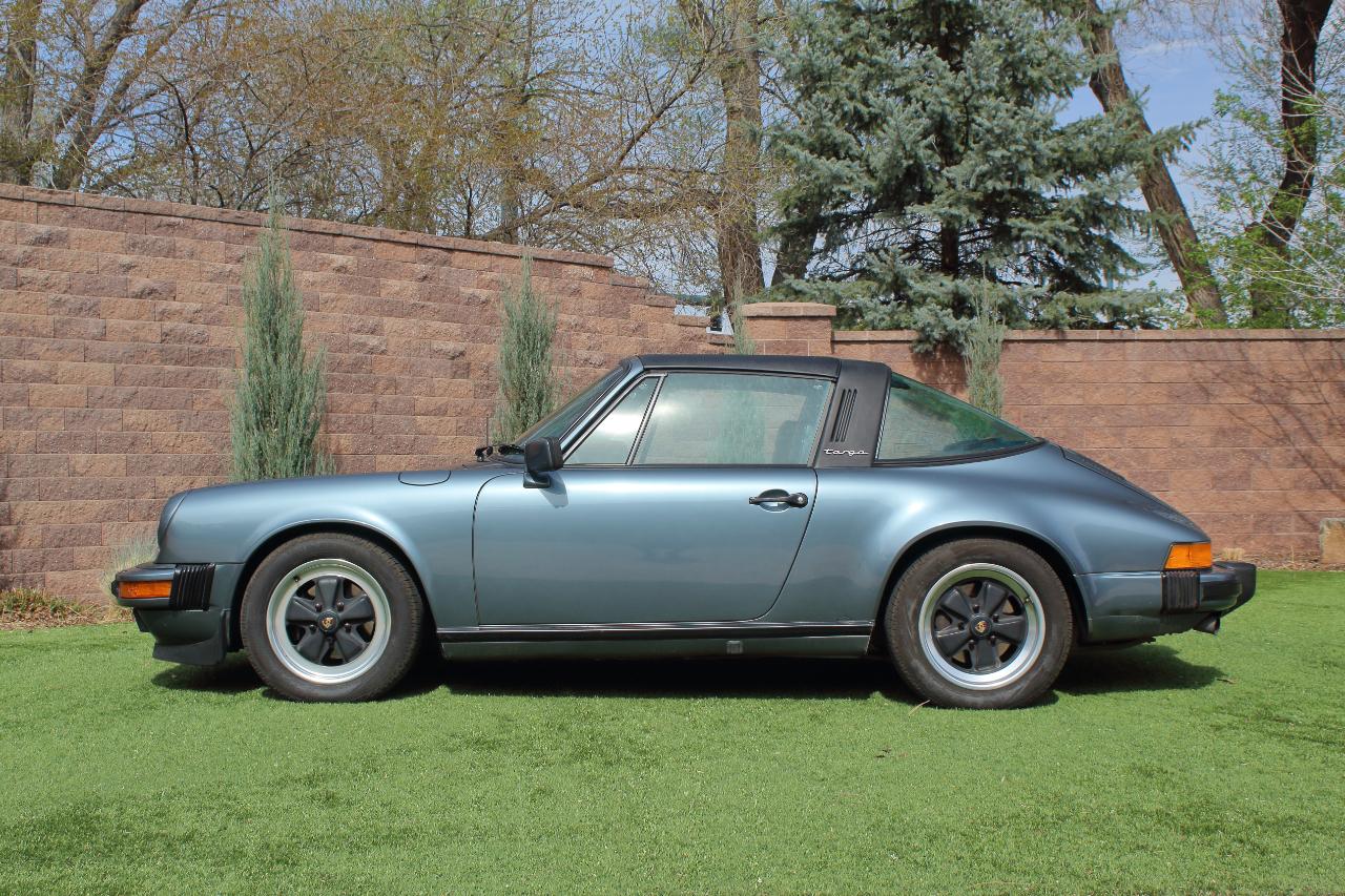 Porsche 911 Carrera 1984