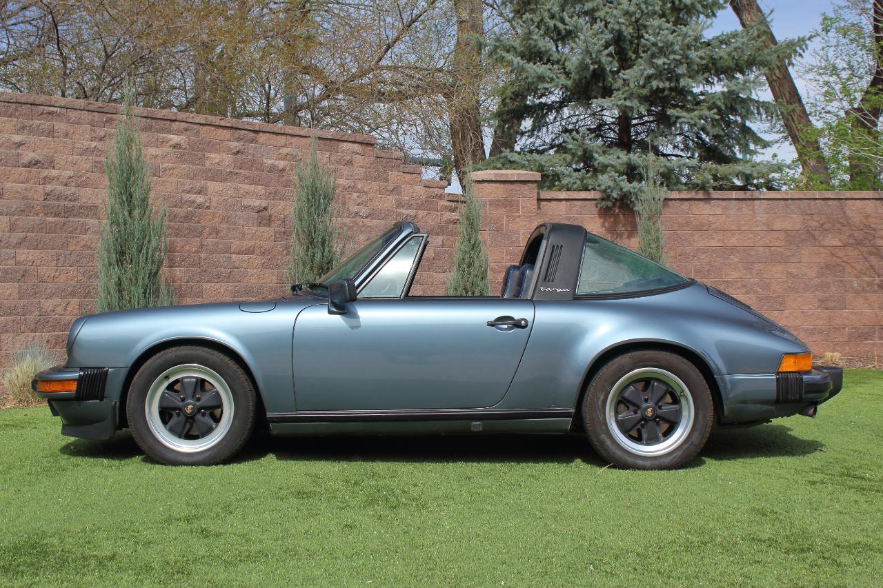 Porsche 911 Carrera 1984