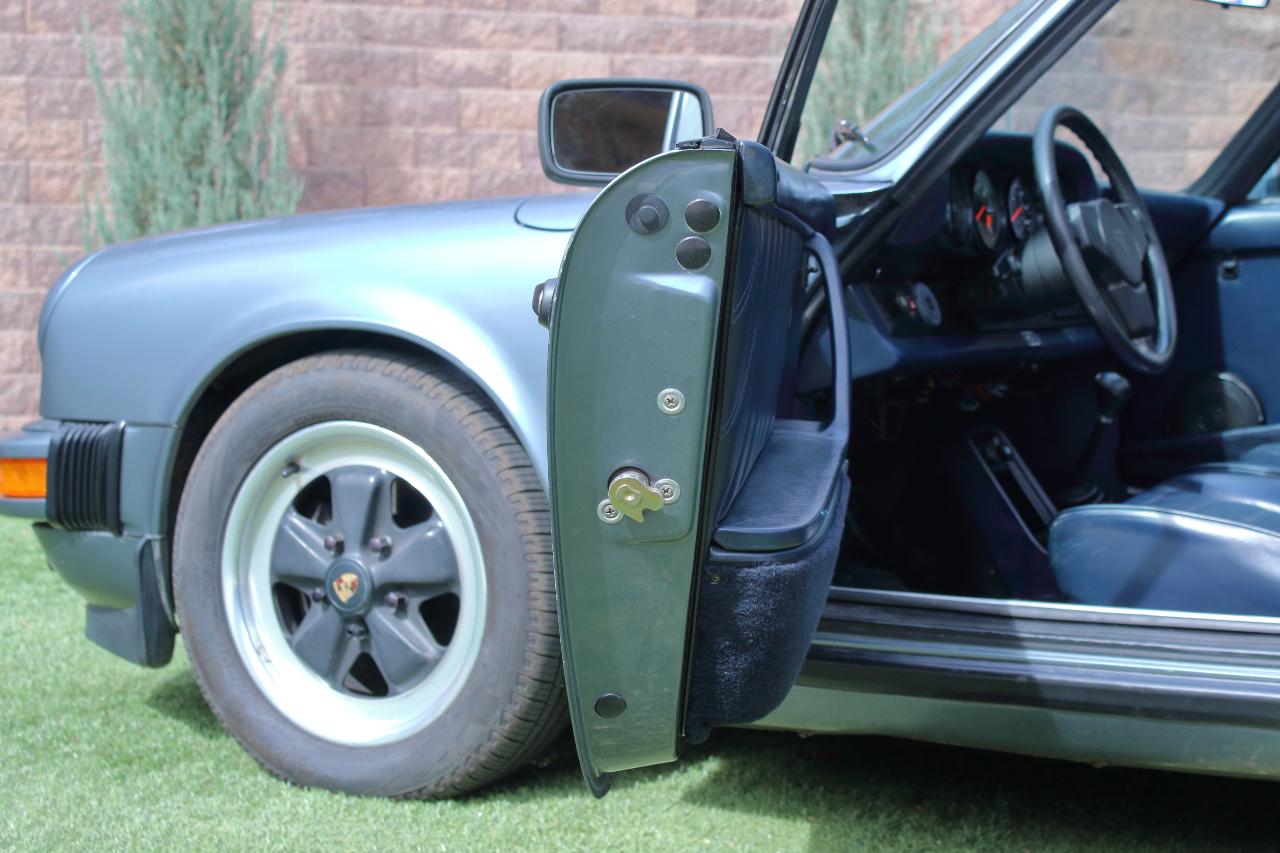 Porsche 911 Carrera 1984