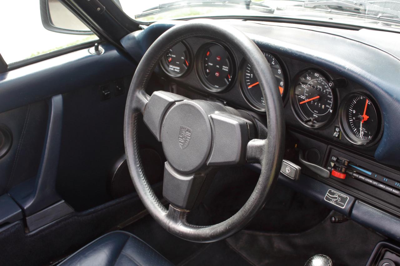 Porsche 911 Carrera 1984