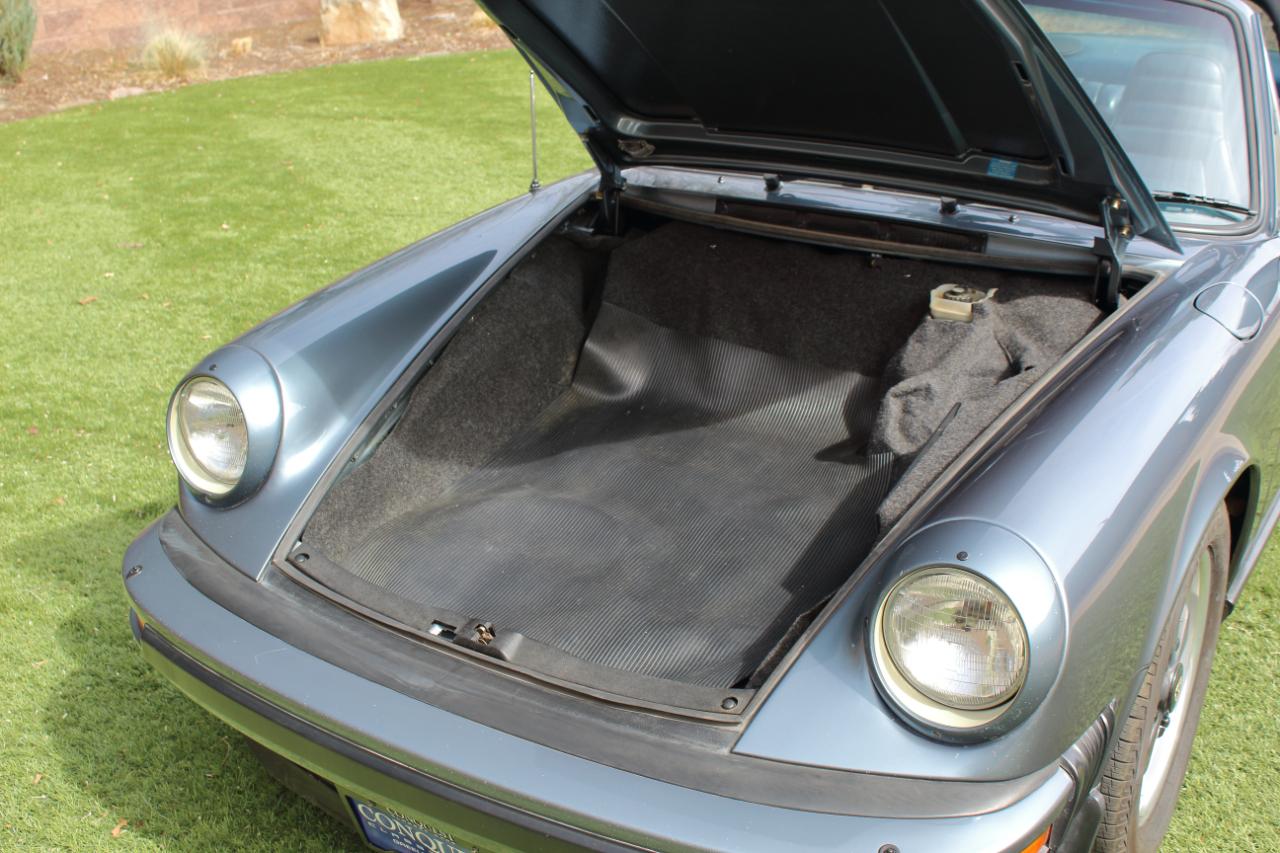 Porsche 911 Carrera 1984