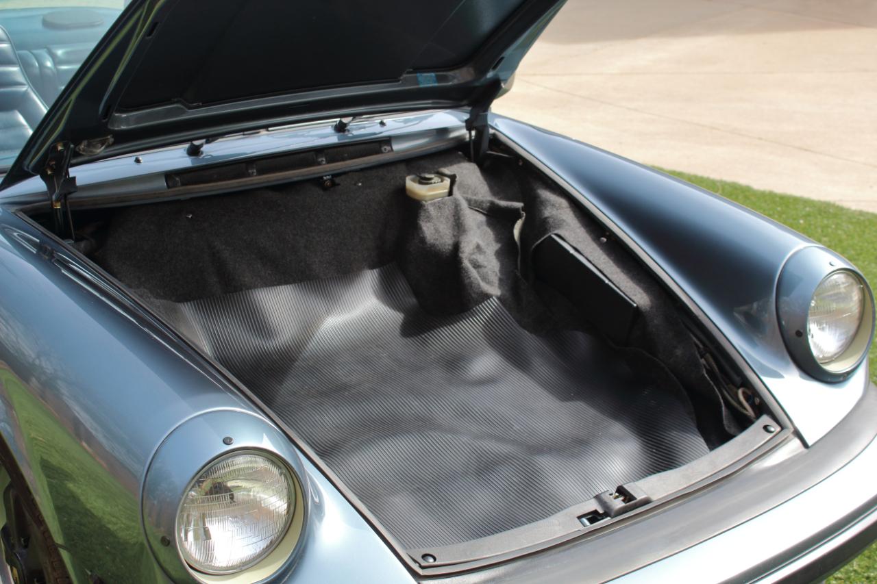 Porsche 911 Carrera 1984