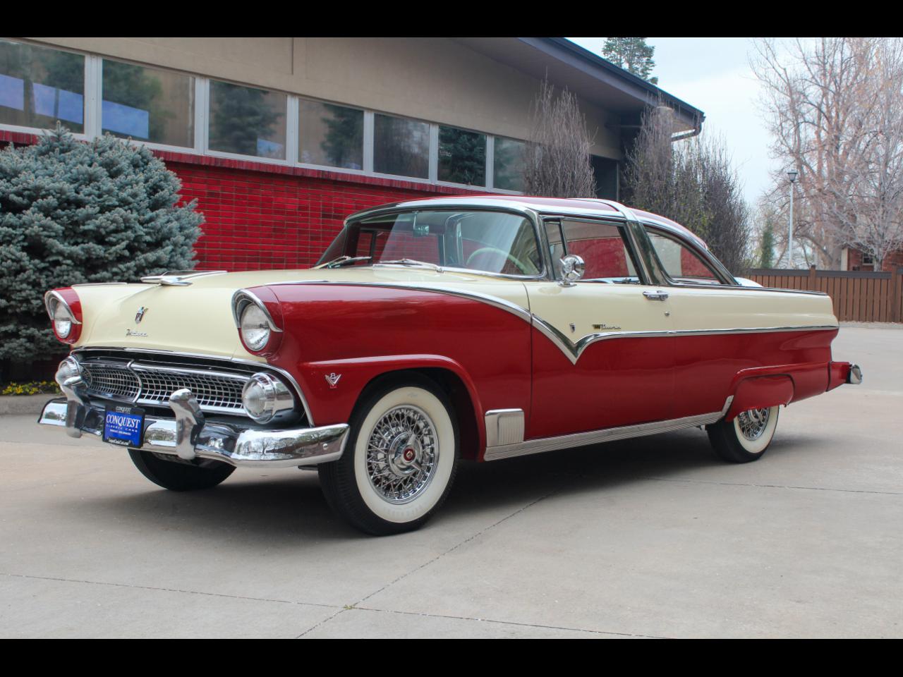 1955 Ford Crown Victoria 