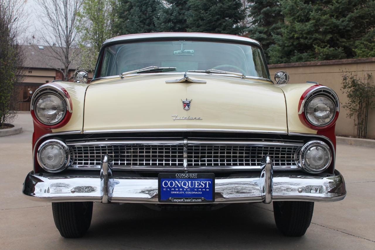 Ford Crown Victoria  1955