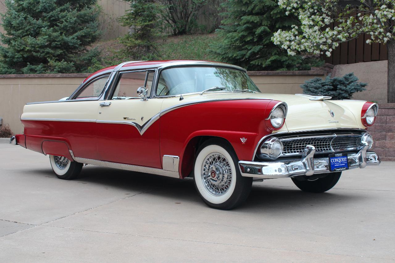 Ford Crown Victoria  1955