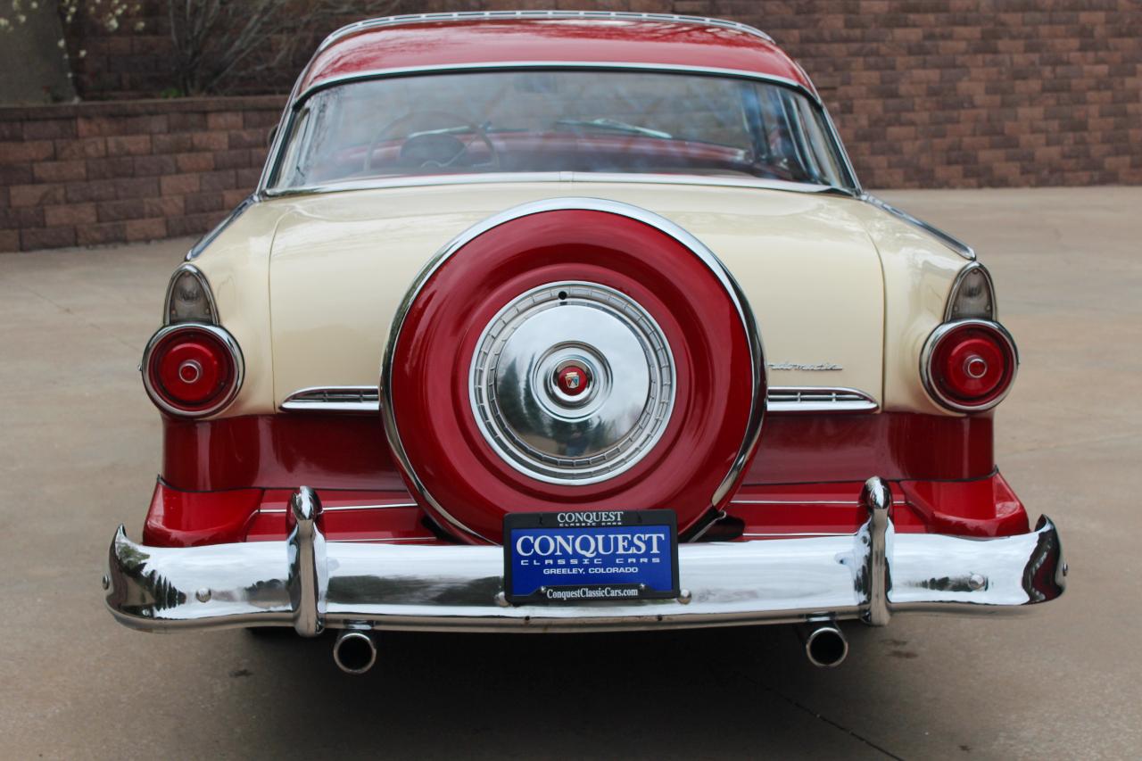 Ford Crown Victoria  1955
